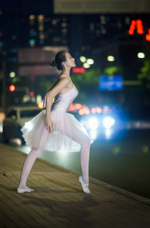 快船粉碎太阳，字母哥成为关键先生，一场定义赛季的转折之战