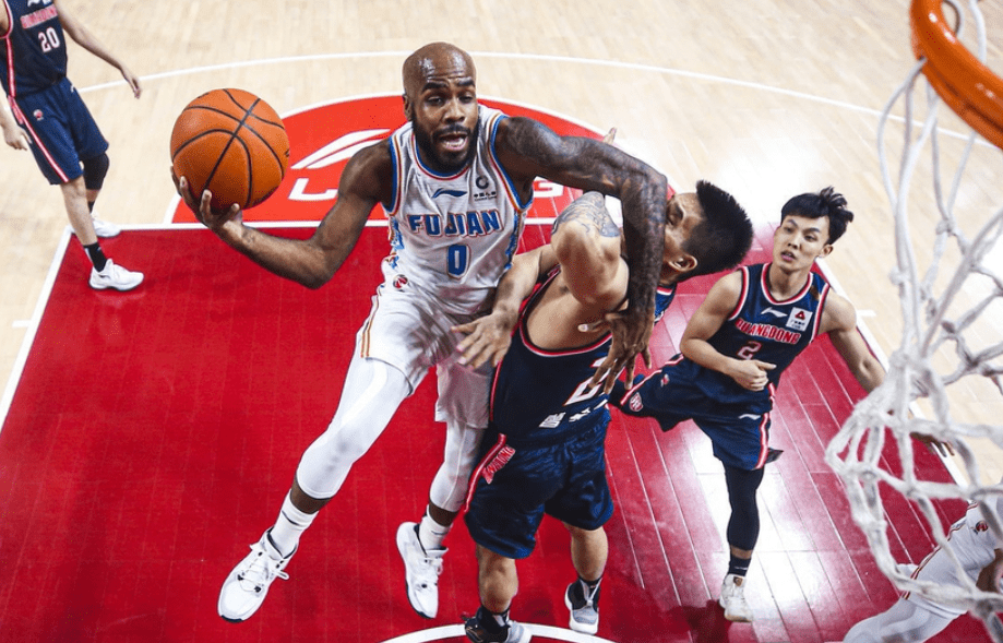 曼城力克秘鲁，德容打破历史纪录